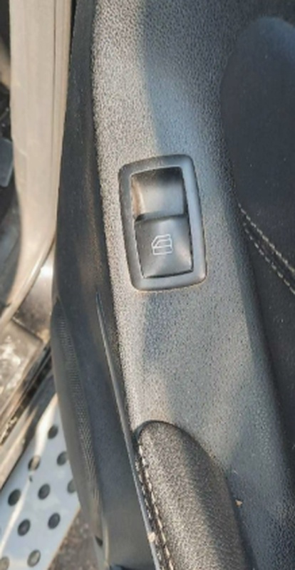 Стеклоподъёмник w166